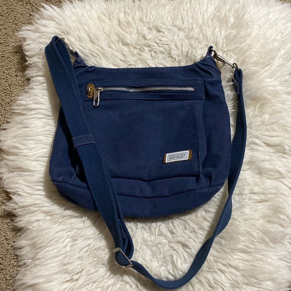 Travelon Anti-Theft Heritage Hobo with 5-Point‎ Anti-Theft Protection In Indigo - Picture 1 of 13